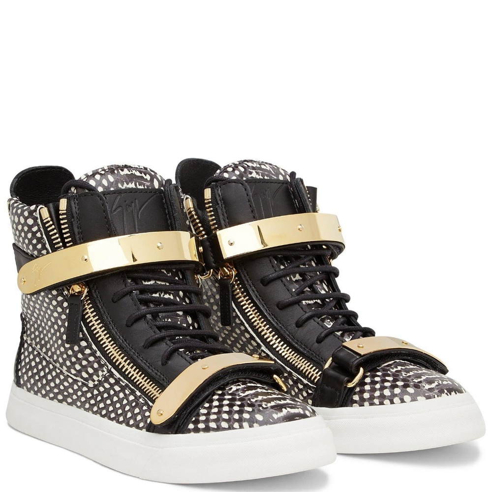 Giuseppe Sneakers - Like New